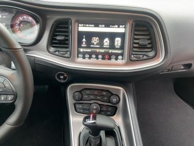 Dodge Challenger R/T 5.7l RWD Shaker