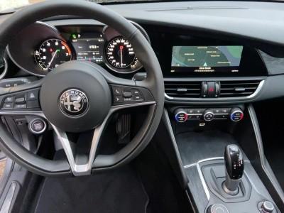 Alfa Romeo Giulia Super 2.0 Turbo 200PS
