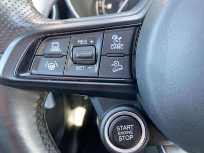 Alfa Romeo Stelvio VELOCE 2.2 210PS