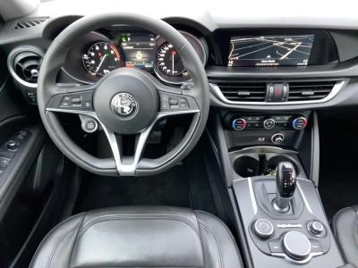 Alfa Romeo Stelvio Super 2.0 Turbo 16V 206kW (28